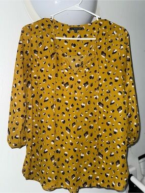 West Kei Mustard Leopard-Print V-Neck Blouse